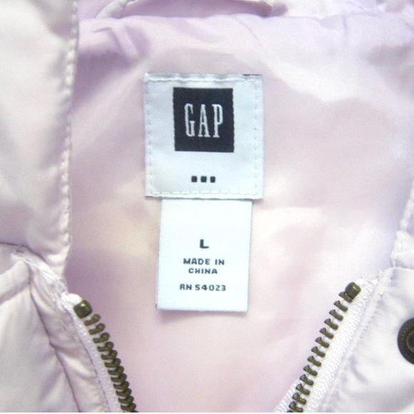 Gap Puffer Vest with Hood Size Large - Picture 4 of 5